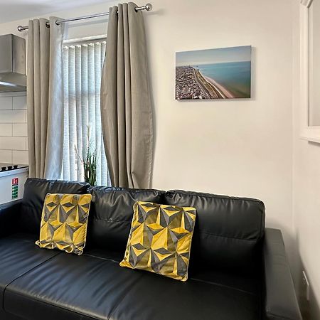 Granada Apartments Queen'S Promenade Blackpool Buitenkant foto
