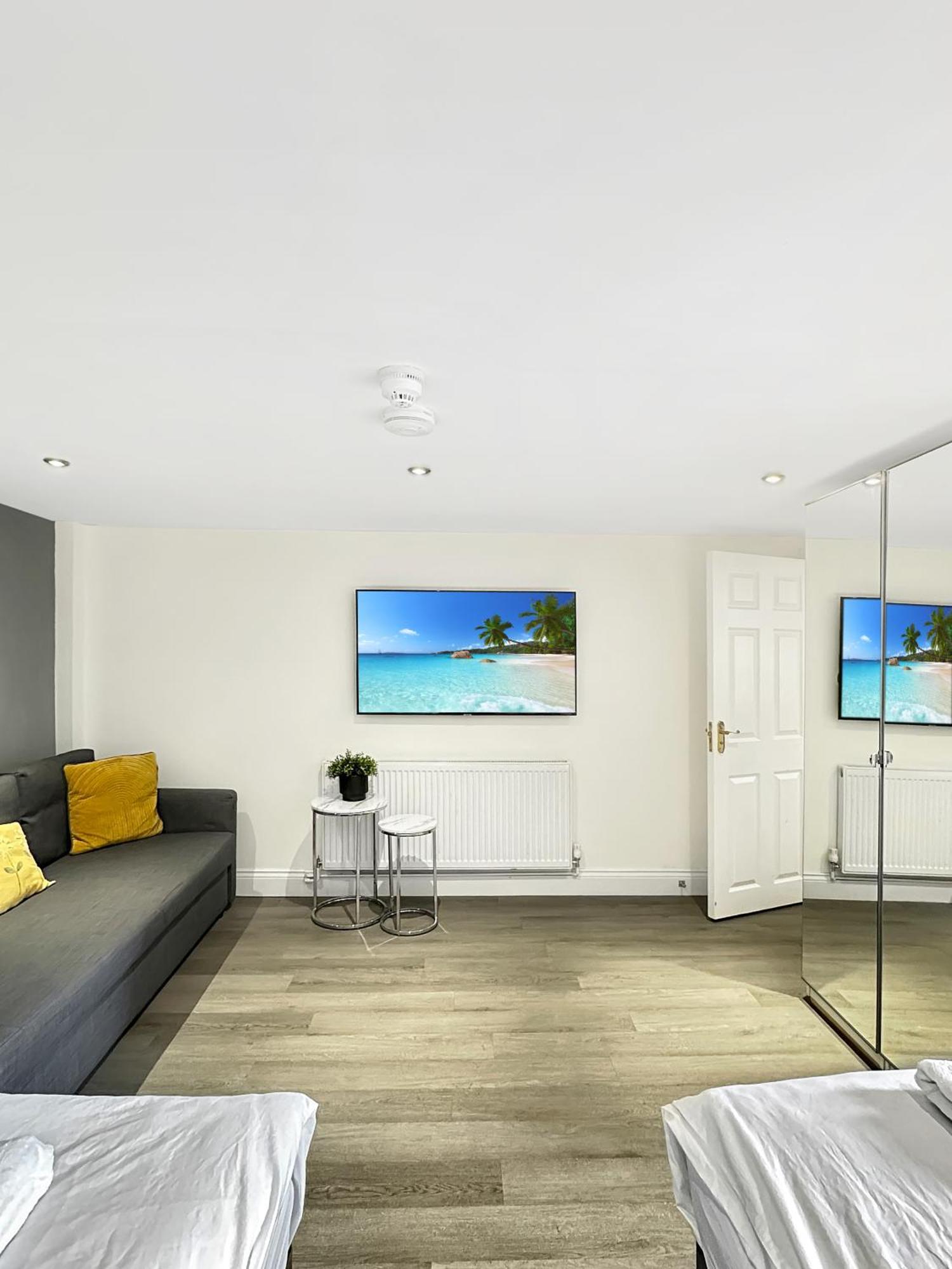 Granada Apartments Queen'S Promenade Blackpool Buitenkant foto